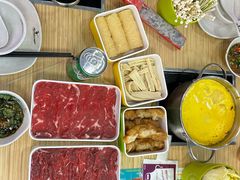 -杨老板·海鲜集市火锅·鲜切牛肉(中防万宝店)