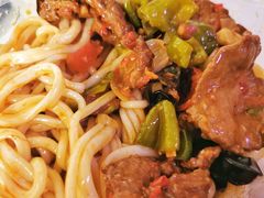-歹歹的加个面过油肉拌面