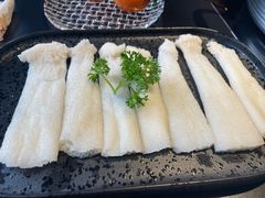 -鲜入唯煮·港式海鲜牛肉火锅(金宝街店)