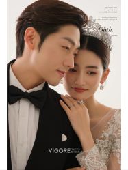 -雪中彩影婚纱摄影·微光艺术中心