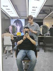 -藤野造型烫发染发