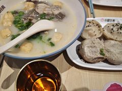 -小杨生煎(浦江欢乐颂店)