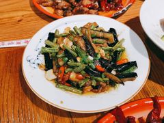 -柴窝堡22号辣子鸡·传承新疆菜