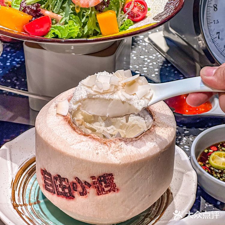 大连这家椰子鸡让我连炫三碗汤‼️鲜到起飞