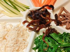 -云海肴·汽锅鸡·云南菜(天山百盛优客店)