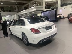 -上海星瀚奔驰4S店(红柳路店)