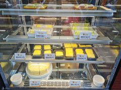 面包甜点陈列柜-糖糖屋•糖水•雪花冰店(时尚天河店)