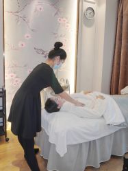 -紫琪尔胸部养护中心