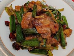 -冯烫烫跷脚牛肉·川菜小馆(武胜西街店)