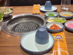 -明洞阿姨·韩式酱蟹烤肉·创意料理(三元桥店)