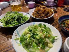 -蚝堡海鲜·威海菜·海肠捞饭·烧烤·亚洲吃蚝公司(幸福门店)