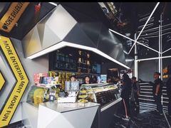 -周黑鸭(深圳南山区海岸城店)