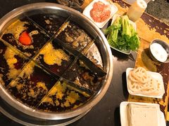 -邓莽子老火锅(中兴路总店)
