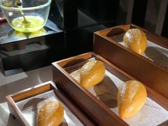 -亚洲国际大酒店·云顶阁旋转自助餐厅