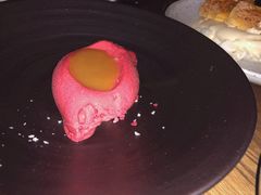 咸味树莓冰激淋配松子油-BOR Eatery(安福路店)