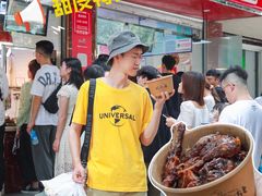 -王浩儿纪六孃甜皮鸭(乐山总店)