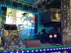 -Famous肥猫墨西哥音乐餐吧(五棵松华熙LIVE店)