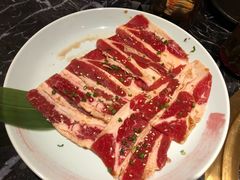 -山川小町·极番烧肉(新地假日广场店)
