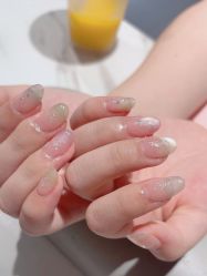 -丽心自助美甲美睫