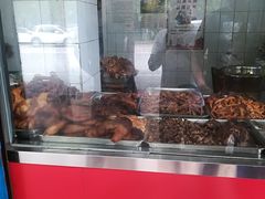 面包甜点陈列柜-土门八珍烤鸡腊味店(土门老店)