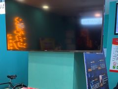 -荒岛实景沉浸密室(江汉路1店)
