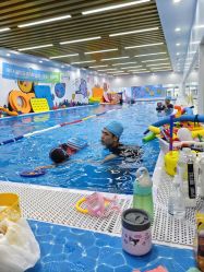-熊小米专业儿童游泳馆