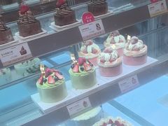 -罗森尼娜(德思勤店)