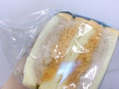 -沁屋面包店(人民东路店)