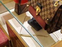 -LV路易威登(贵和购物中心店)
