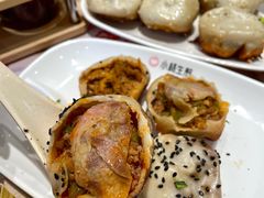 -小杨生煎(金山百联购物中心3楼店)