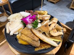 -一朵菌·野生菌探索家火锅(南亚店)