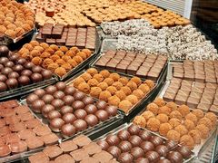 -Laderach 莱德拉(上海环贸iapm店)