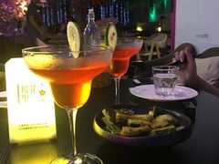 -樱花里音乐餐吧·牛扒椰子鸡(东圃店)