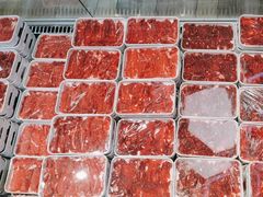 -杨老板·海鲜集市火锅·鲜切牛肉(中防万宝店)