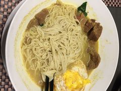 -上海滴水湖皇冠假日酒店