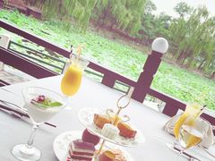 -乙十六·湖景