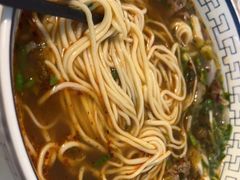 -陇兴楼兰州拉面(西安咸阳国际机场店)