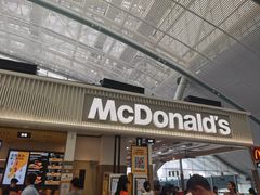 -麦当劳(深圳北站B2检票口楼上)