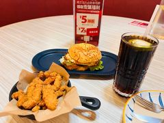 -必胜客(绿地新都会店)