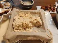 -95号酱骨·一块豆腐(展春园西路店)