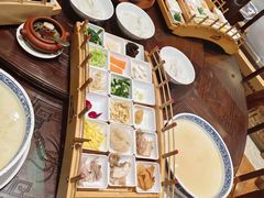 -香麒园·过桥米线·南湖雅宴