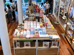 -猫的天空之城概念书店(杭州南宋御街店)