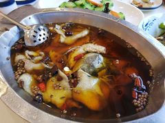 水煮份鱼-鑫巴蜀小镇 · 水煮鱼专研店(玉桥店)
