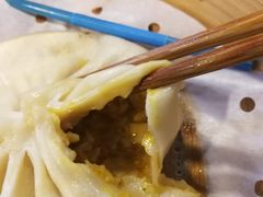 蟹粉汤包-朱洪元苏式面馆(绿宝广场店)