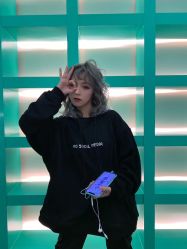 -Feel 羽毛接发