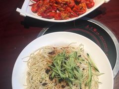 -霄汉牛三鲜湖北砂锅菜(万松园2店)