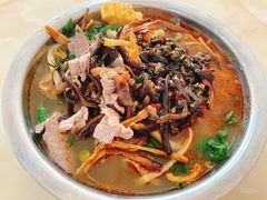 三鲜螺蛳粉-凤张螺蛳粉·爽口粉(跃进路总店)