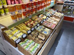 零售区-来伊份(龙之梦长宁店)