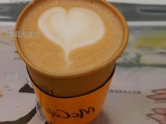 燕麦拿铁-麦当劳(中唱大厦店)