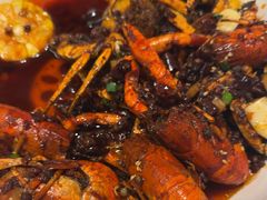 -肥肥虾庄·金牌油焖大虾(汉口城市广场店)